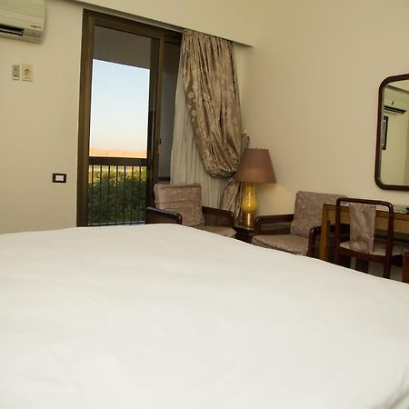 Mg Nefertiti Hotel Al Minya Exterior photo