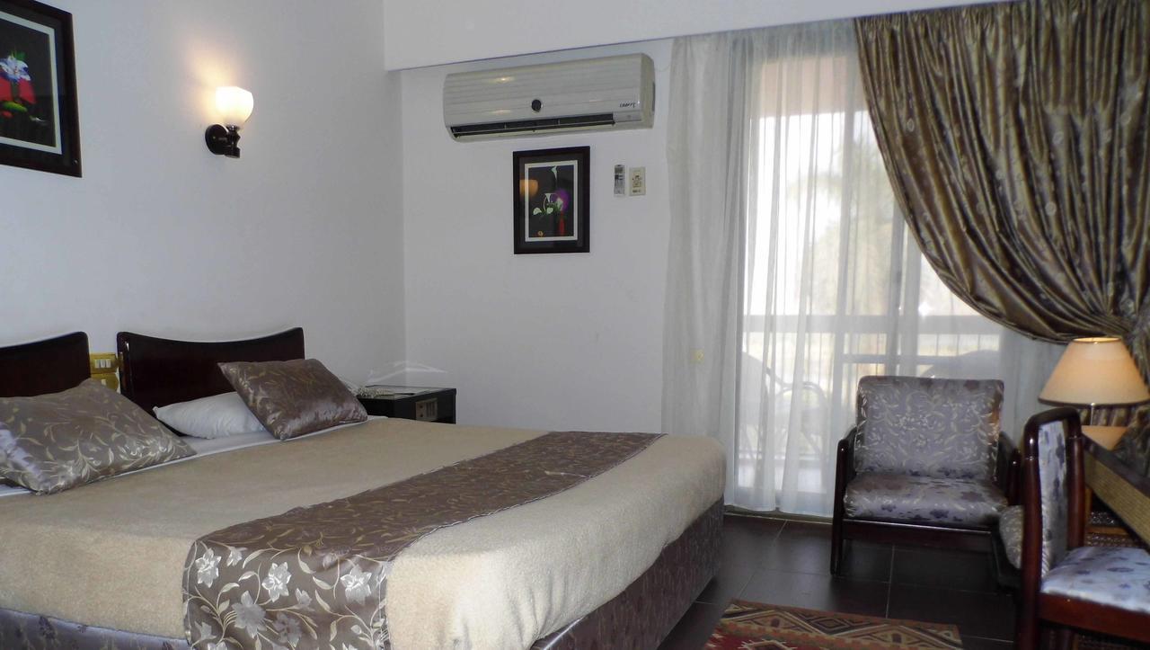 Mg Nefertiti Hotel Al Minya Exterior photo