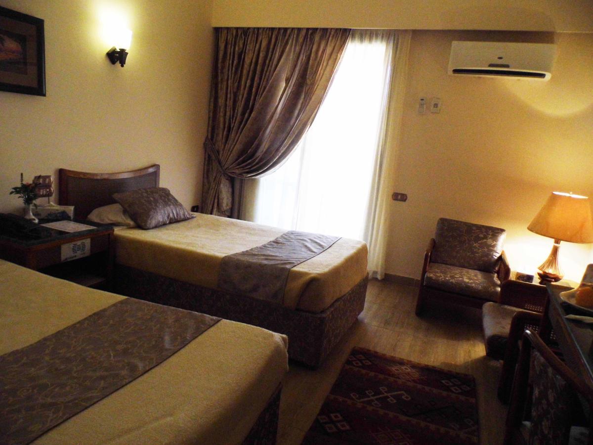 Mg Nefertiti Hotel Al Minya Exterior photo
