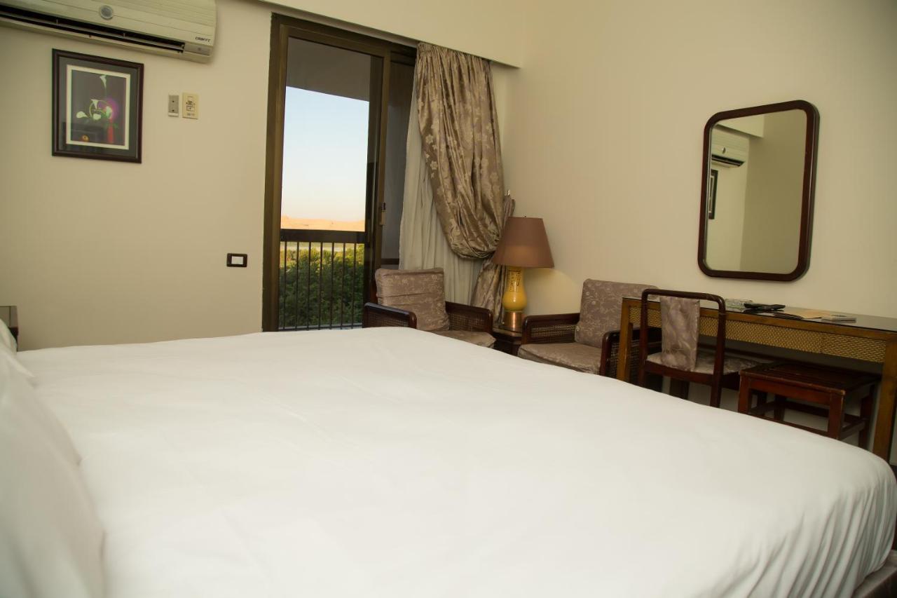 Mg Nefertiti Hotel Al Minya Exterior photo